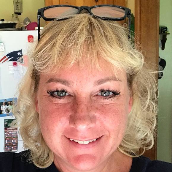 Meet your Posher, Sandy - Picture 1 of 1